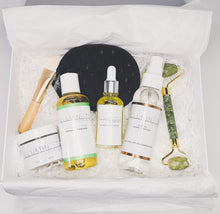 Load image into Gallery viewer, Deluxe Skincare Set